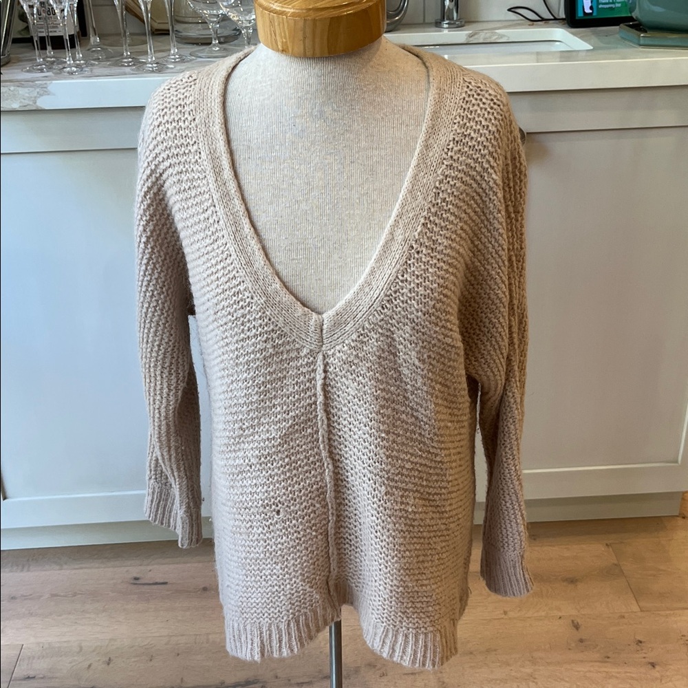 GUC Free People Cosy Cat pullover chunky knit deep v neck long sleeve sweater